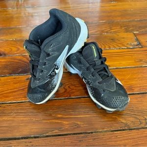Nike Youth Vapor Ultrafly Cleats Size 11 Black
